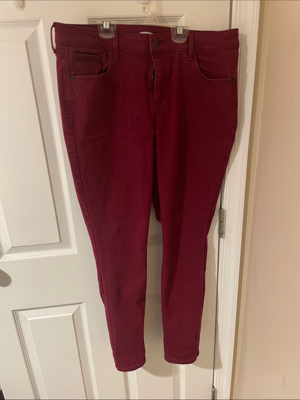 Old Navy Women's Maroon Stretch Rockstar super Skinny Jeans